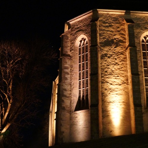 Ein Ausschnitt der beleuchteten Klosterkirche..